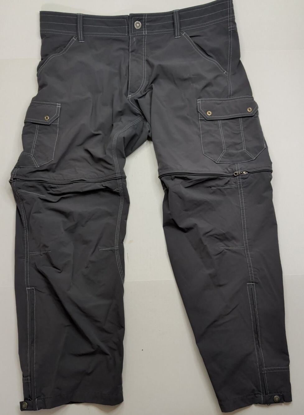 KUHL Renegade Men's 38X30 Cargo Pants Stealth Convertible Gray Zip Off Shorts